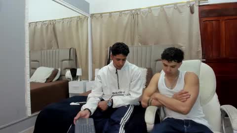 Snapshot of julian_billy chatting on 02-07-25, 11:34 julian billy online show from 02-07-25, 11:34