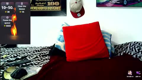 Snapshot of julian_tattoo chatting on 02-27-25, 07:23 Julian independent model online show from 02-27-25, 07:23