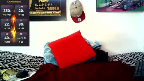 Snapshot of julian_tattoo chatting on 03-04-25, 01:49 Julian independent model online show from 03-04-25, 01:49