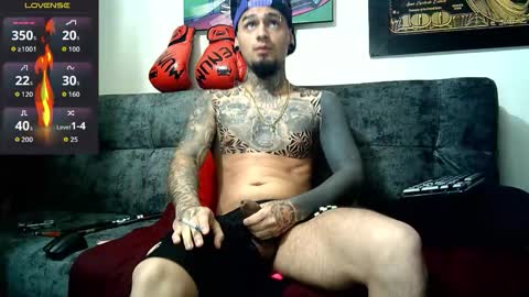 Snapshot of julian_tattoo chatting on 10-03-25, 09:39 Julian independent model online show from 10-03-25, 09:39