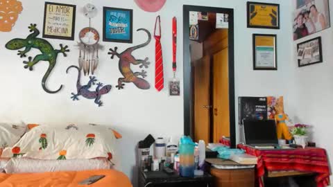 julian_wallace online show from 02-16-26, 02:02