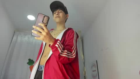 Julian online show from 04-21-26, 07:06