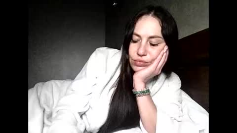 julianagold1 online show from 04-02-26, 04:37