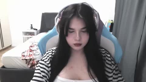 MIa online show from 06-01-26, 10:39