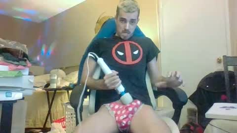 julianjj2001 online show from 10-29-25, 02:03