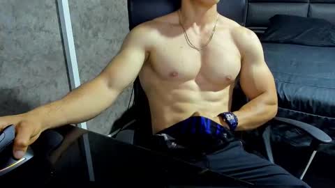 Julian online show from 10-21-25, 09:32