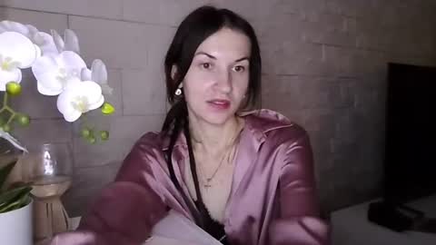Julia online show from 07-28-26, 08:52