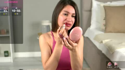 Julie online show from 05-20-26, 06:41