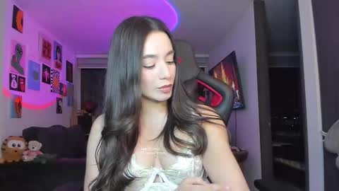 Jeimy Help me to reach 100 thumbs up online show from 02-27-26, 01:16