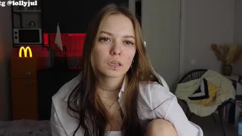 Snapshot of julidropp chatting on 10-22-25, 05:56 julidropp online show from 10-22-25, 05:56