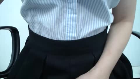 julie9x online show from 04-14-26, 08:04