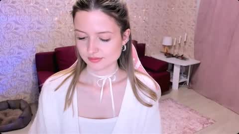 Snapshot of julie_flores chatting on 12-30-24, 06:27 Julie online show from 12-30-24, 06:27