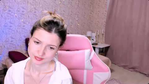 Snapshot of julie_flores chatting on 02-23-25, 03:29 Julie online show from 02-23-25, 03:29