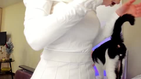 Snapshot of julie_flores chatting on 11-01-25, 03:25 Julie online show from 11-01-25, 03:25