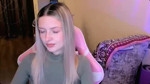 Julie online show from 01-13-26, 03:50