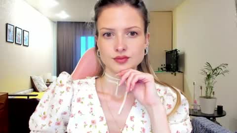 Julie online show from 06-16-26, 02:19