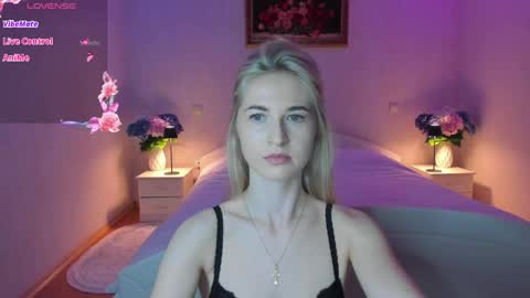 julieblazex online show from 06-07-26, 07:39