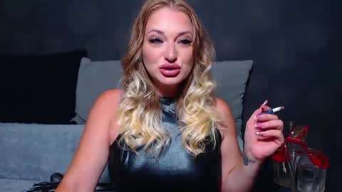 julia online show from 08-10-26, 05:33