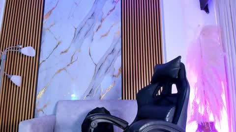 Julien online show from 10-13-25, 03:34