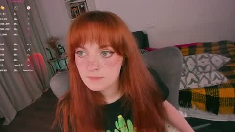 Snapshot of juliet_schoolgirl chatting on 06-30-26, 07:15 Juliet online show from 06-30-26, 07:15