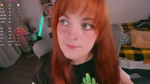 Snapshot of juliet_schoolgirl chatting on 07-10-26, 12:41 Juliet online show from 07-10-26, 12:41