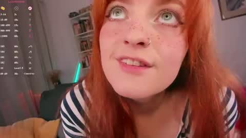 Snapshot of juliet_schoolgirl chatting on 08-08-26, 03:47 Juliet online show from 08-08-26, 03:47