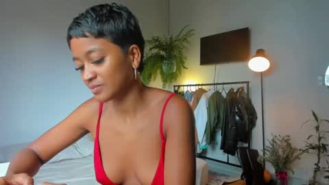 Juli online show from 10-01-25, 08:48