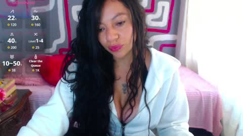 Danna online show from 05-18-26, 12:11