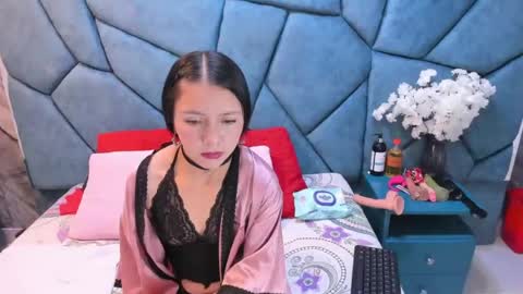 Julieta online show from 06-17-26, 03:31
