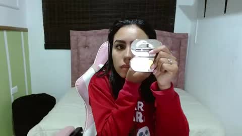 julieta_fn online show from 07-04-26, 01:06