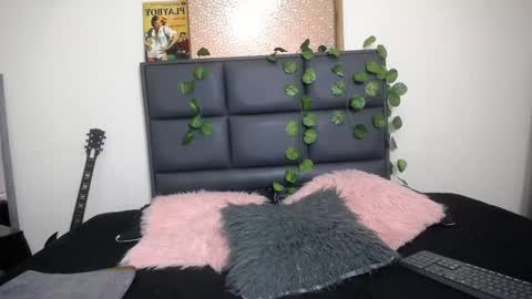 Julieta online show from 03-19-26, 05:06