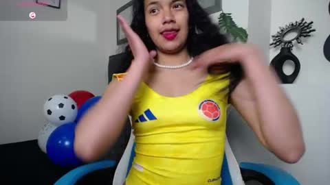 Julieta online show from 06-12-26, 04:00