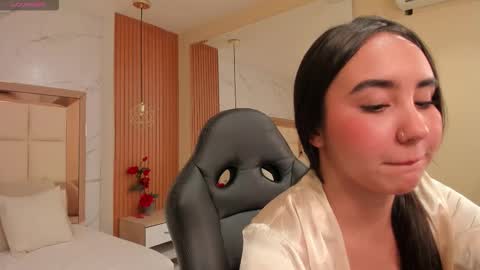     online show from 10-11-25, 10:36