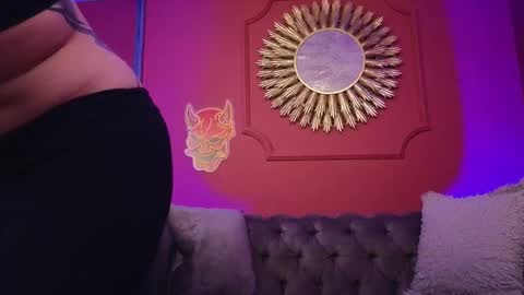  Julieta  online show from 11-22-25, 11:31