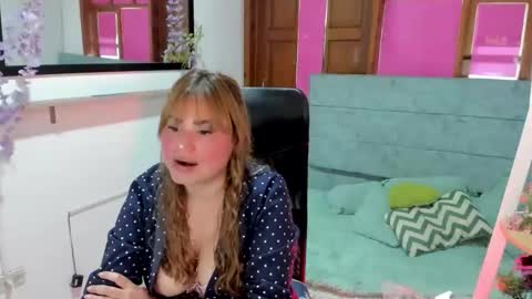 Snapshot of julieta_star69 chatting on 06-04-26, 07:31 julieta_star69 online show from 06-04-26, 07:31