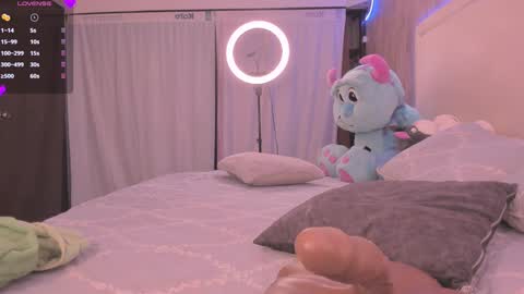 Julieta Vargas online show from 01-17-25, 01:46