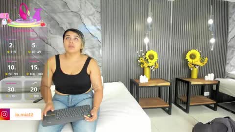 Snapshot of julietha_taylor chatting on 05-21-26, 02:07 Julietha online show from 05-21-26, 02:07