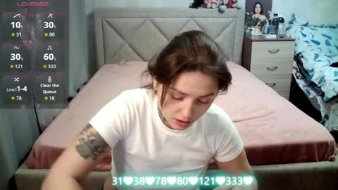 Snapshot of julietkalen chatting on 05-21-26, 04:30 Julietkitty online show from 05-21-26, 04:30