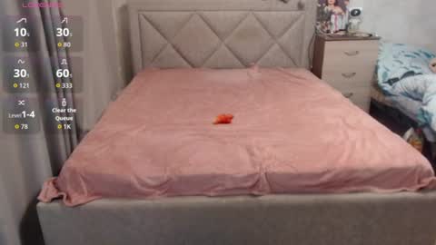 Julietkitty online show from 07-18-26, 06:17
