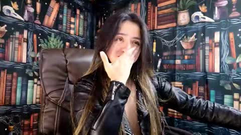 Julietta Jackson online show from 03-25-26, 08:15