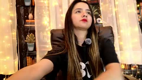 Julietta Jackson online show from 05-27-26, 01:57