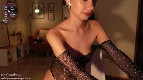Snapshot of juliette_dee chatting on 03-07-25, 10:54 Juliette Dee online show from 03-07-25, 10:54