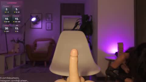 Snapshot of juliette_dee chatting on 09-25-25, 10:35 Juliette Dee online show from 09-25-25, 10:35