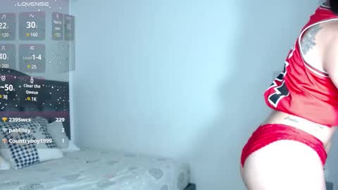 Snapshot of juliette_ponce chatting on 12-18-24, 05:26 juliette online show from 12-18-24, 05:26