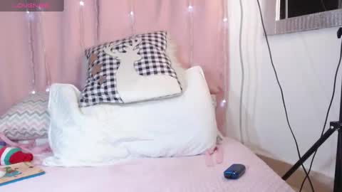 Snapshot of juliette_ponce chatting on 02-20-25, 01:25 juliette online show from 02-20-25, 01:25