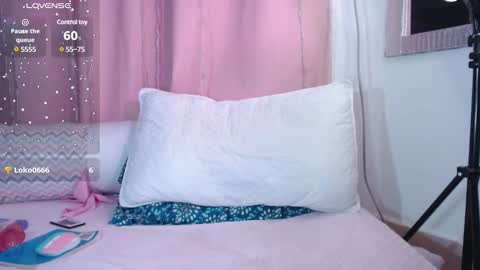 Snapshot of juliette_ponce chatting on 02-21-25, 10:07 juliette online show from 02-21-25, 10:07