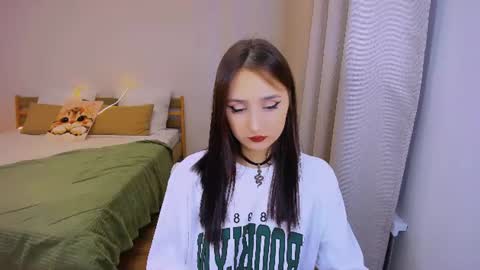 Snapshot of juliettemonli chatting on 06-21-26, 07:27 juliettemonli online show from 06-21-26, 07:27