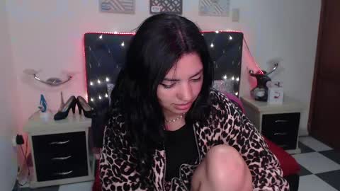 Juliieth Miller online show from 01-08-25, 09:32