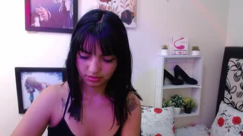 Juliieth Miller online show from 03-11-25, 12:33