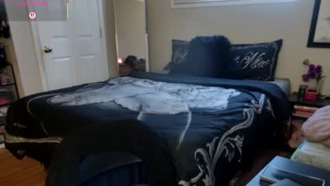 Juli Monroe online show from 09-26-25, 11:31